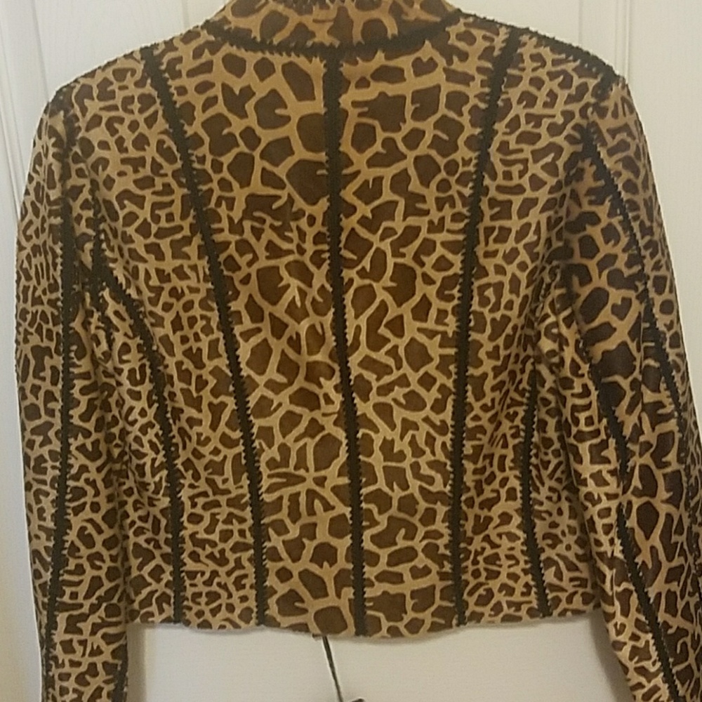 Authentic Prada giraffe print jacket - Picture 3 of 4